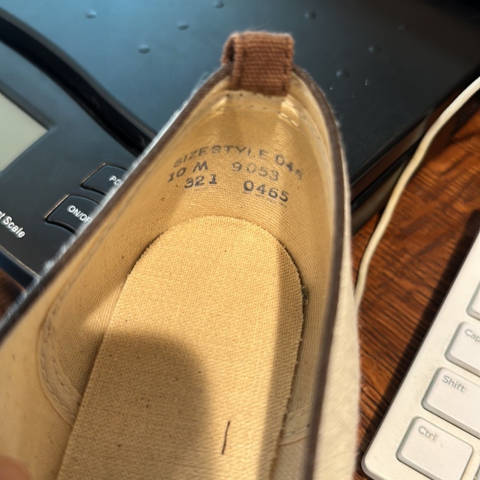Canvas Ballet Flats Womens Size 10 Textured Rubber Outsole Cream Brown