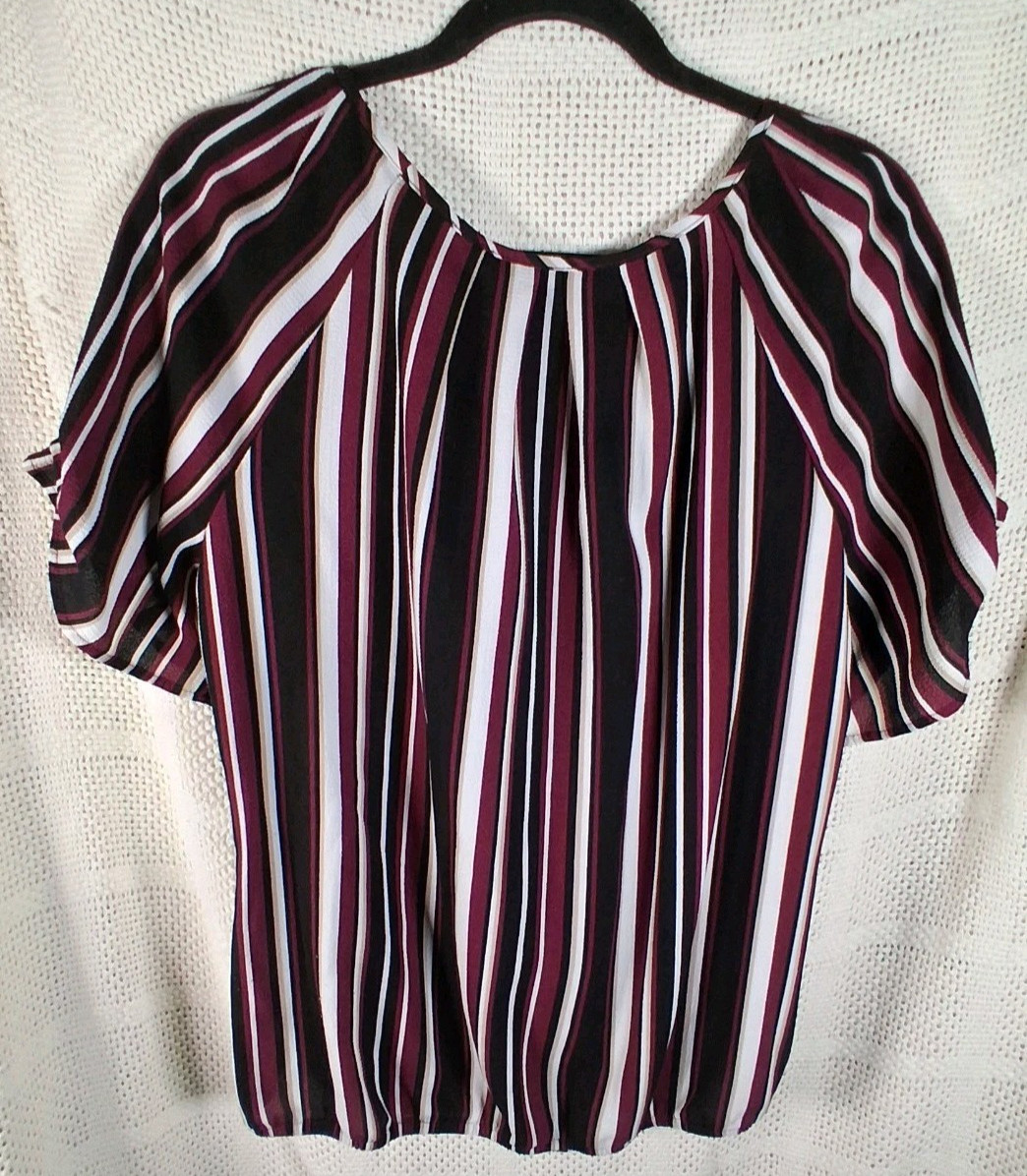 Roz & Ali Black Purple Striped Lightweight Blouse Womens XL Top Short Sleeve