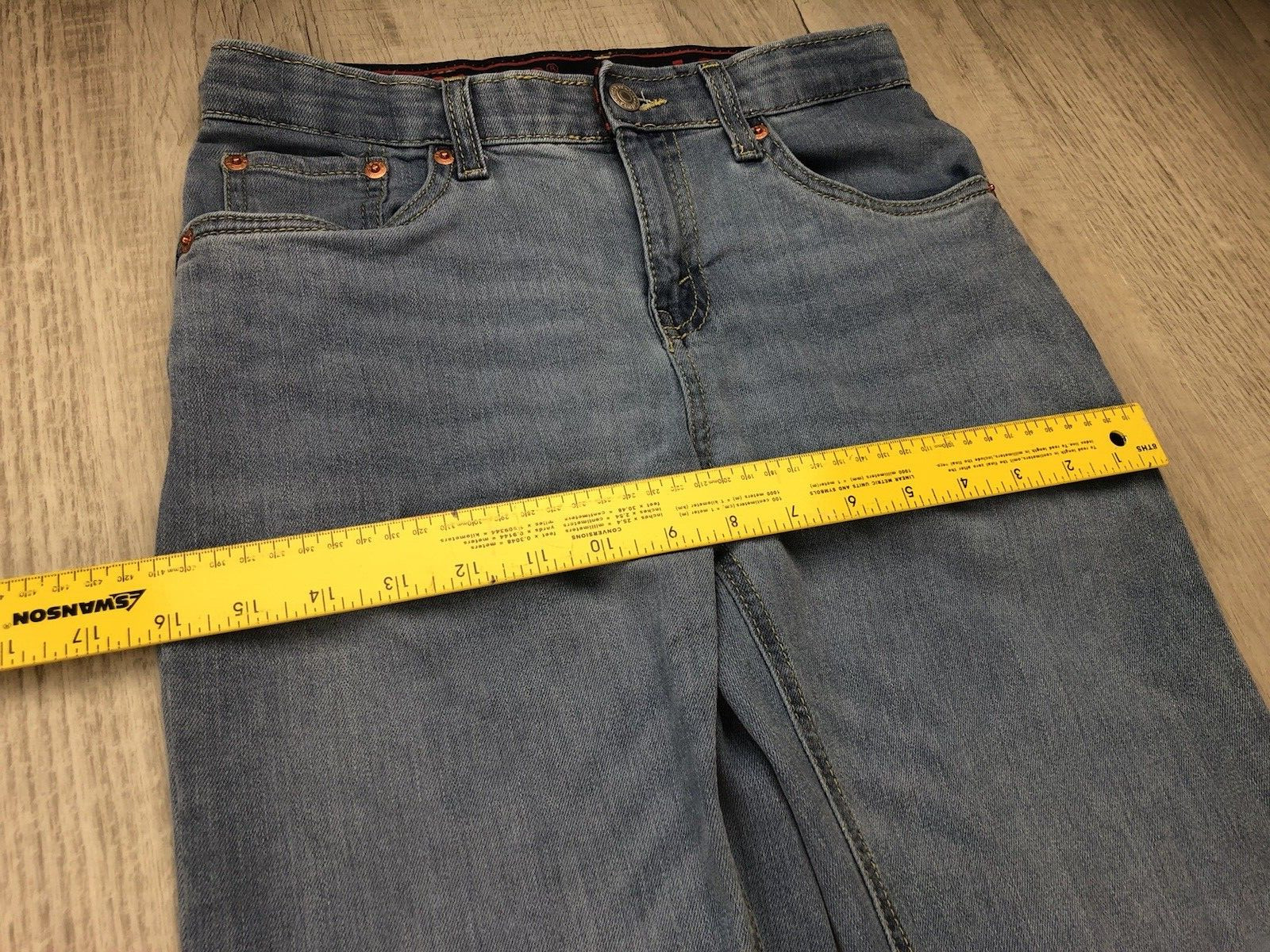 Levi’s 514 Jeans Lite Blue Denim Womens Tag Size 14 Reg W27xL29 (Actual 26.5×28)