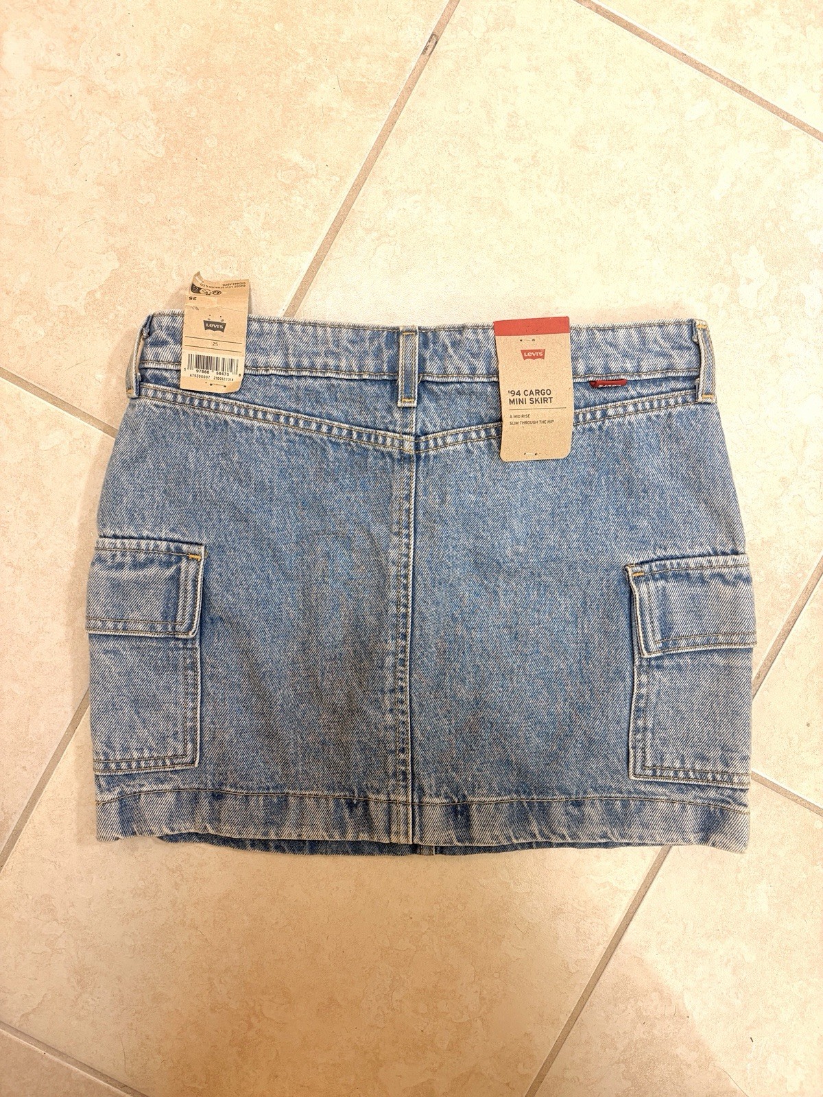 Levis 94 Cargo Skirt 100%. Cotton NWT