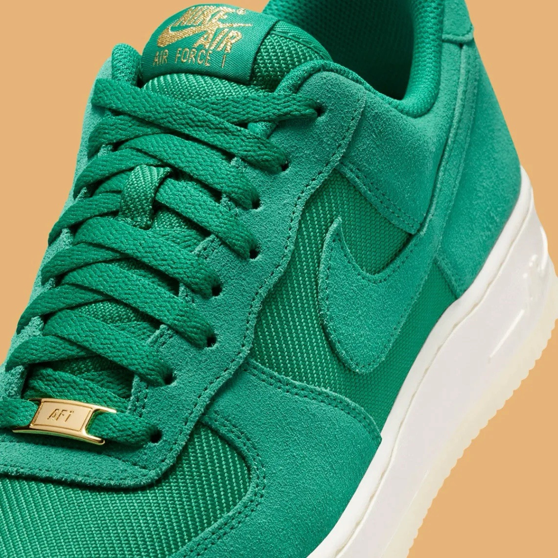 Nike Air Force 1 ’07 LV8 Malachite Green White Sneakers FZ5222 300 Men’s Sizes
