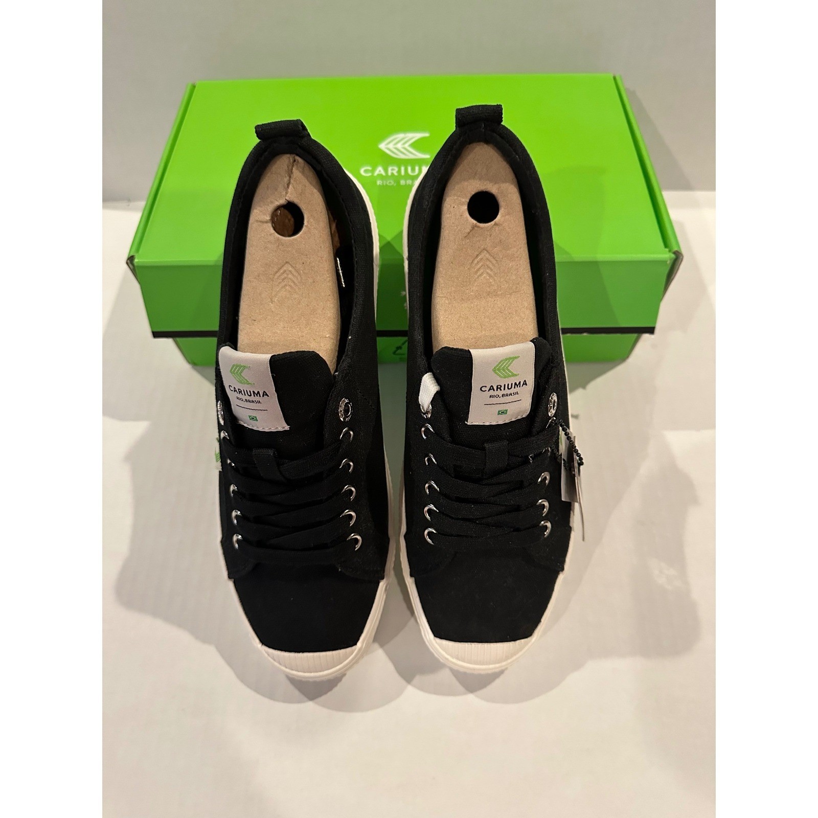 Cariuma OCA Black Canvas Sneakers 8.5 Men 10 Women NWT
