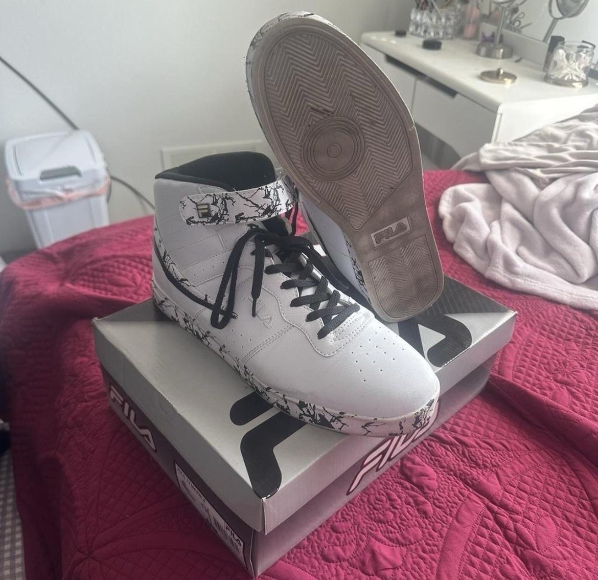 FILA Men’s Mid Top Sneaker White/Black Lace-Up Athletic Splatter Pattern