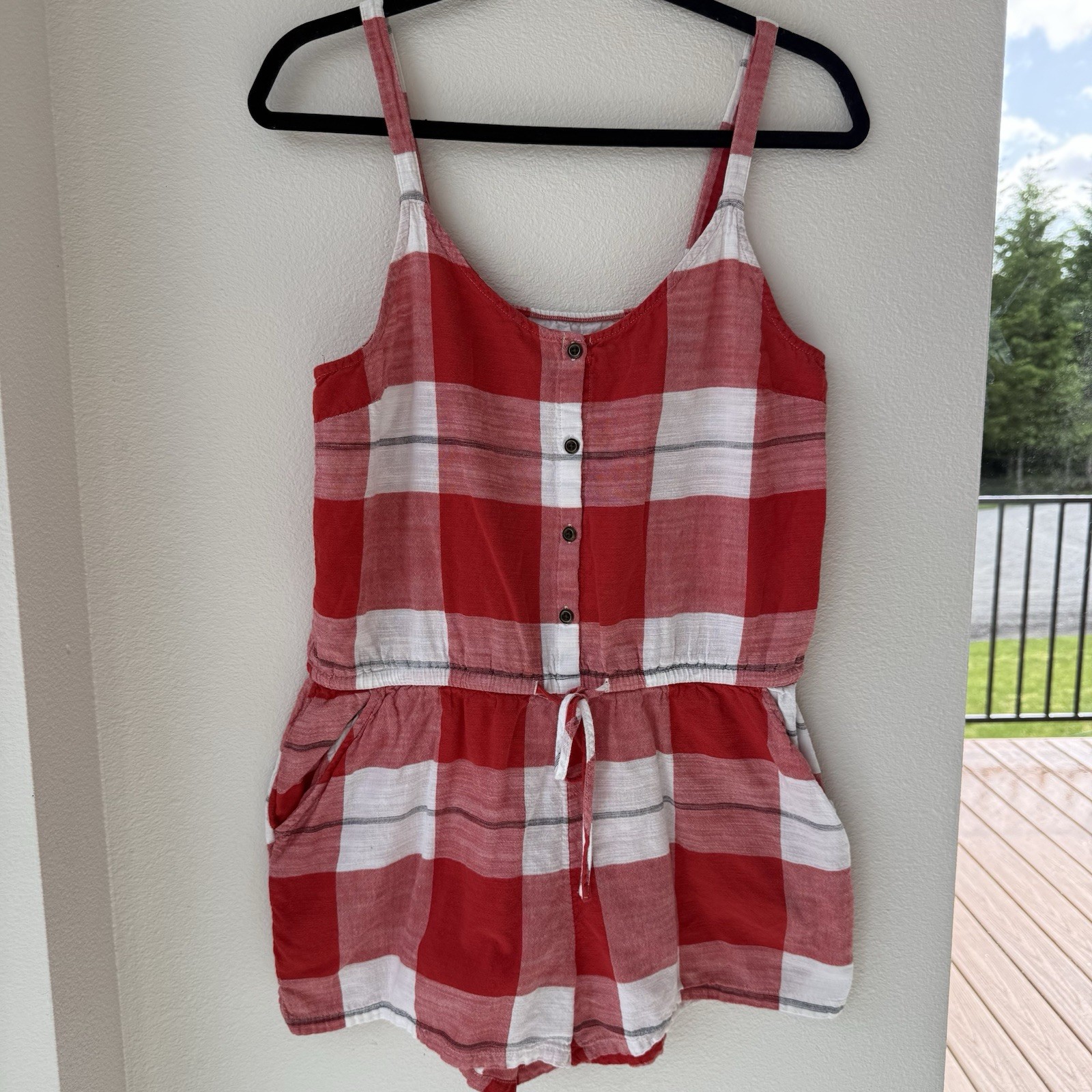 Old Navy Womens M Red White & Blue Plaid Sleeveless Shorts Romper 100% Cotton