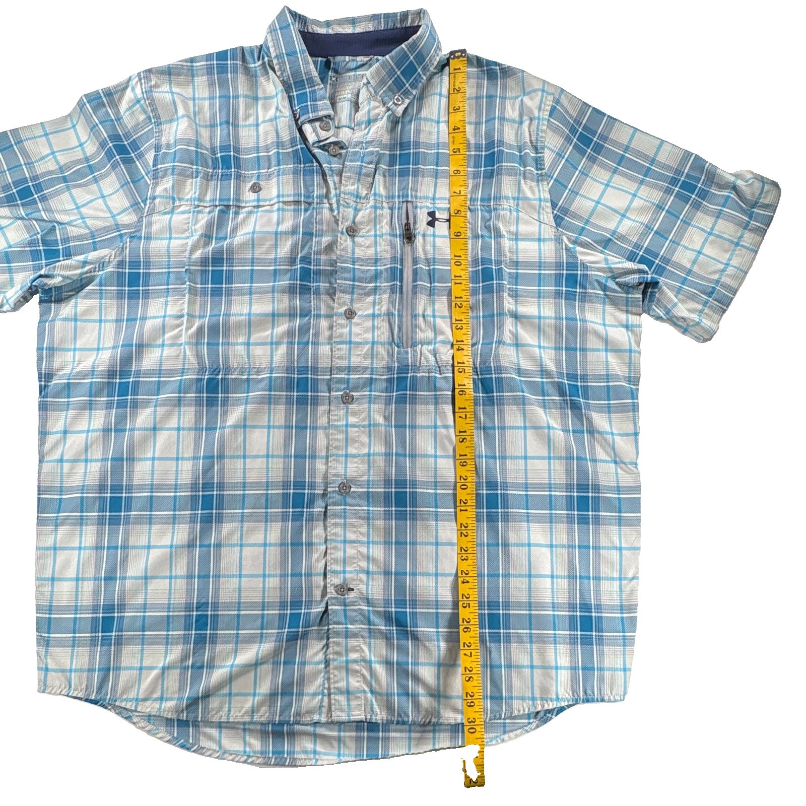 Under Armour HeatGear Mens XL Blue/White Plaid SS Button Up Loose Pockets 50