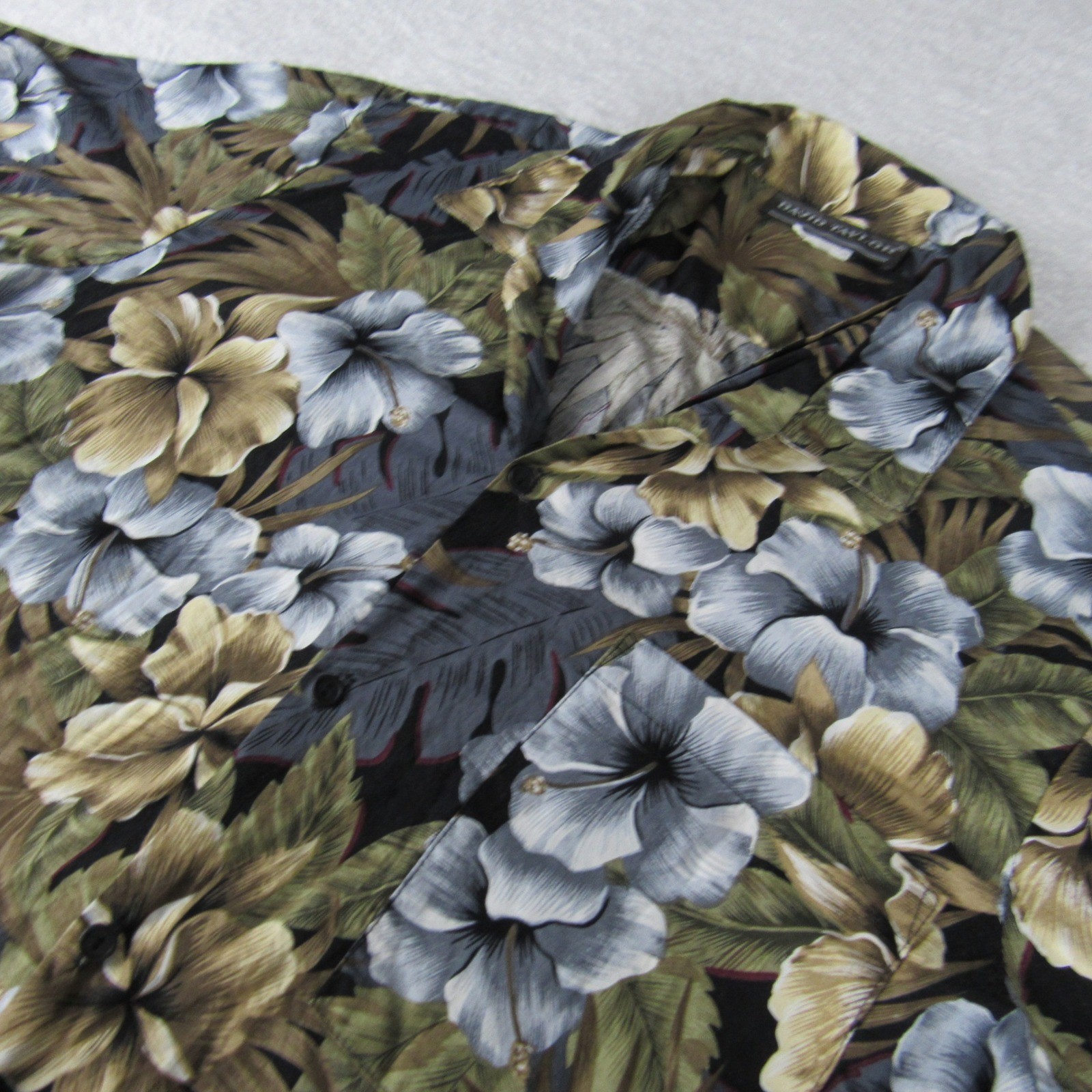 David Taylor Hawaiian Shirt Men’s Medium Black Tropical Floral Camp S/S
