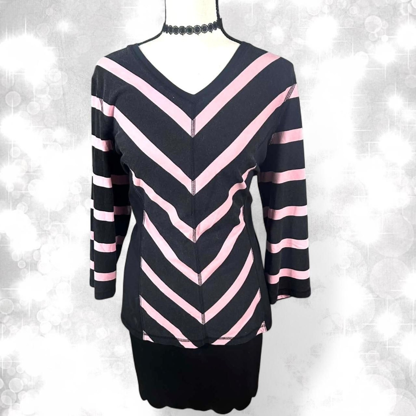 Y2K alt style chevron striped pink and black 3/4 sleeve top