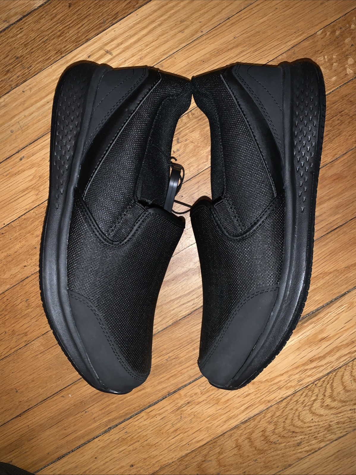TREDSAFE – Black Sara II Slip-On & Slip Resistant Shoes – NEW! w Tags Size 10