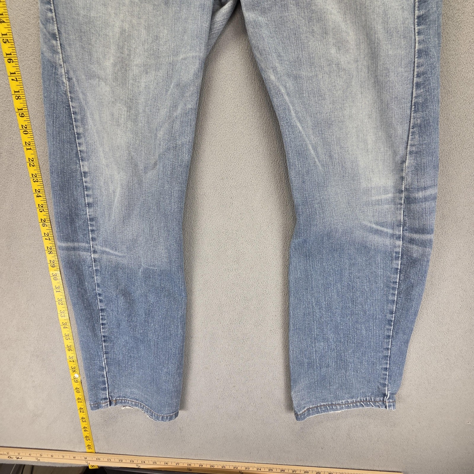 Vintage Levis Engineered Jeans Mens Blue Twisted Button Fly Fits 32×32