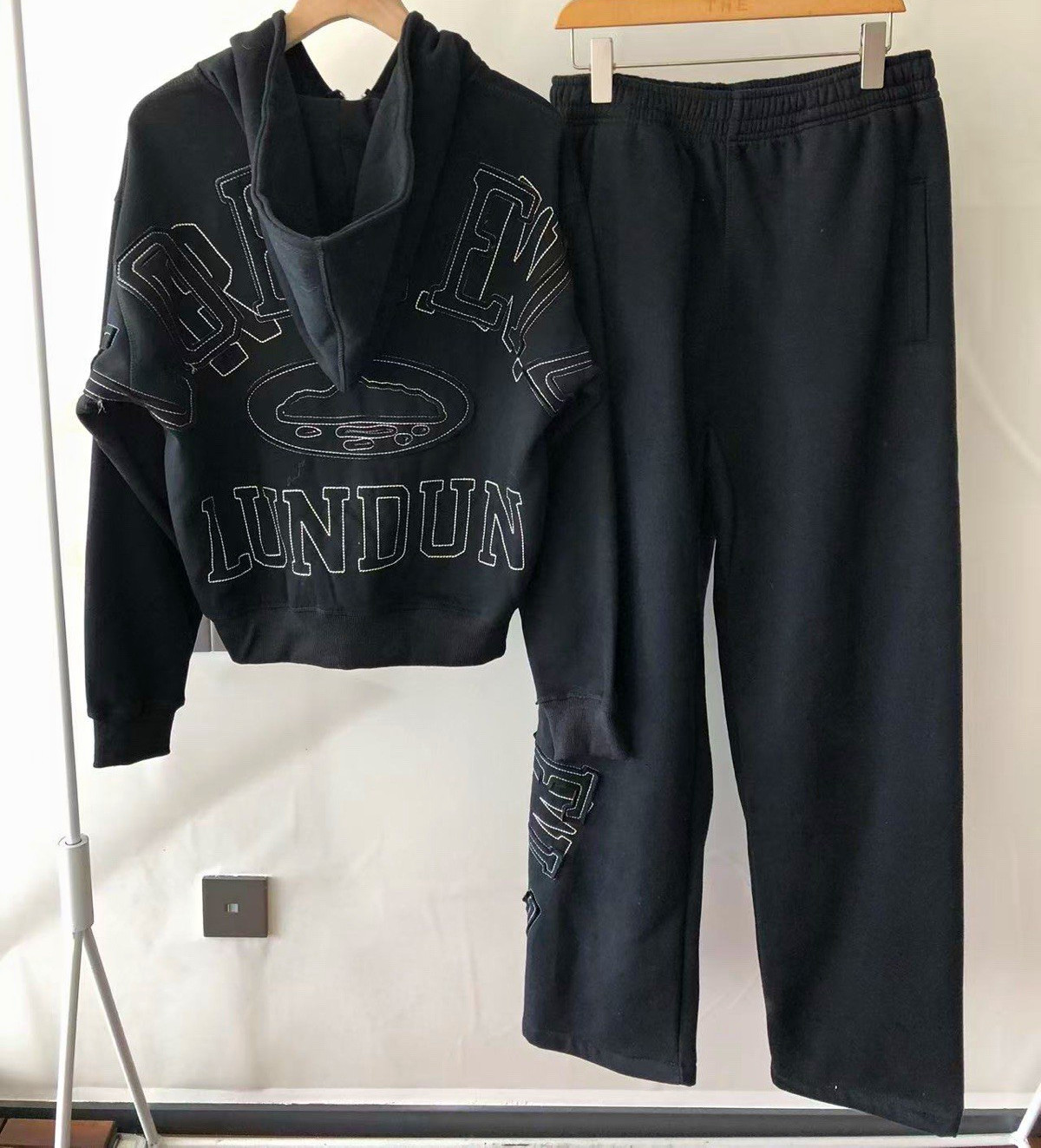 Corteiz Black Fleece Sweatsuit Set L Hoodie & Pants Graphic Logo Straight Leg