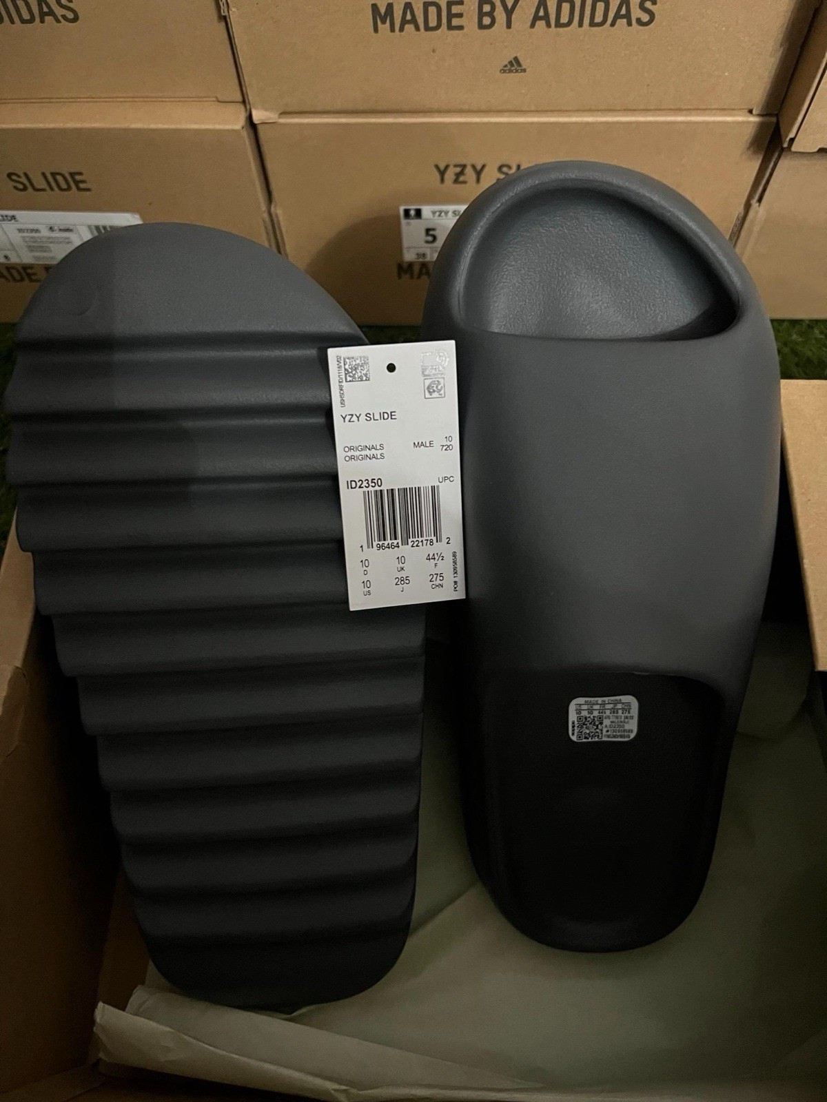 NEW IN BOX adidas Yeezy Slide Slate Grey ID2350 Men’s Size 10