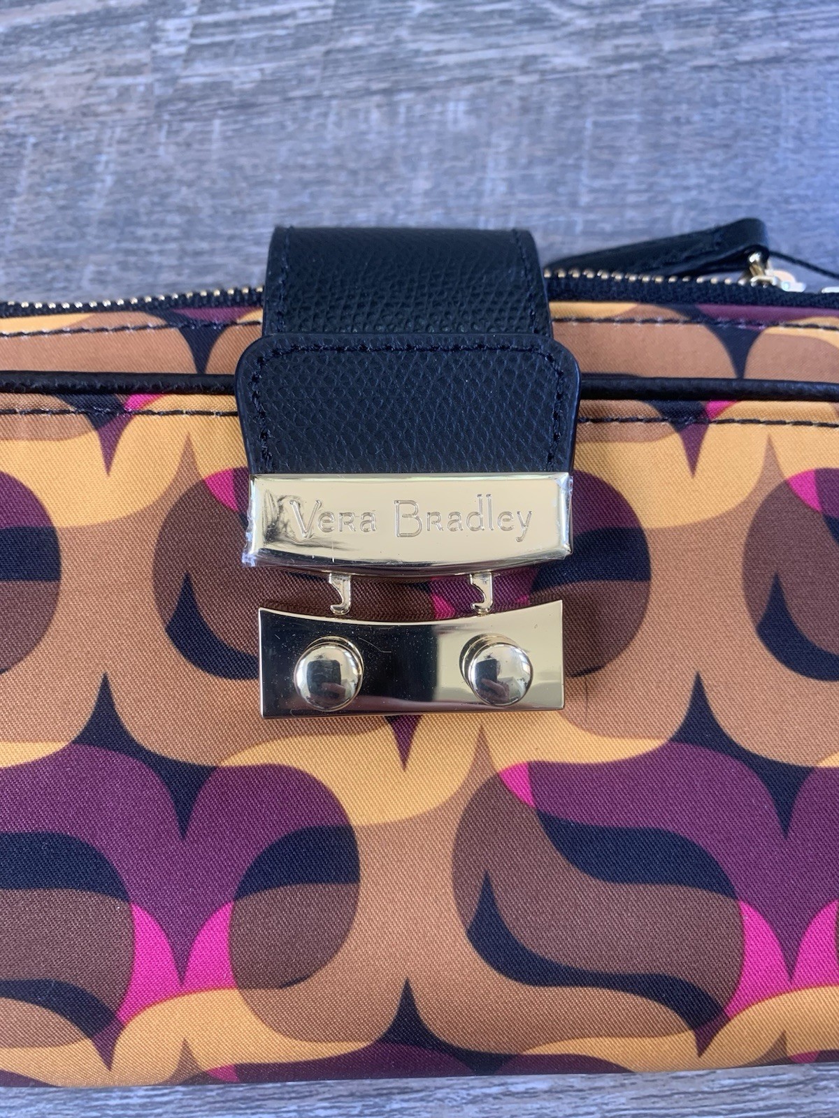 Vera Bradley Zip-Around Pushlock Wallet Multicolor Geometric, Card Slots