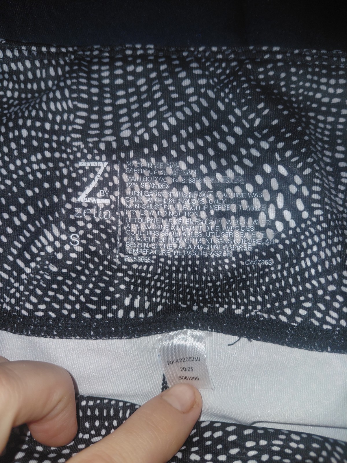 Z by Zella Activewear leggings Black And White Geometric Dots Design Size Small