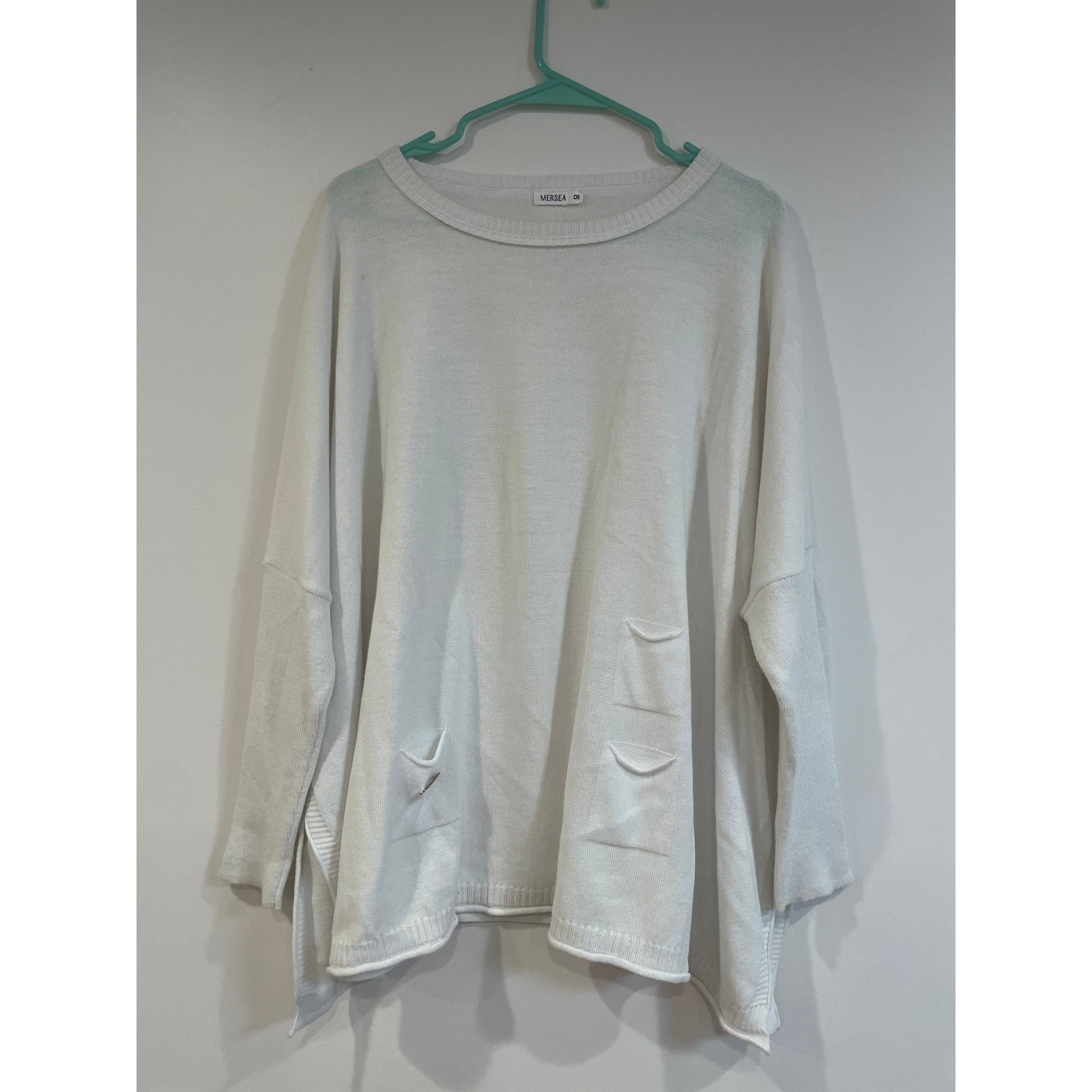 Mer Sea Catalina V-Neck Sweater Oversized One Size in White