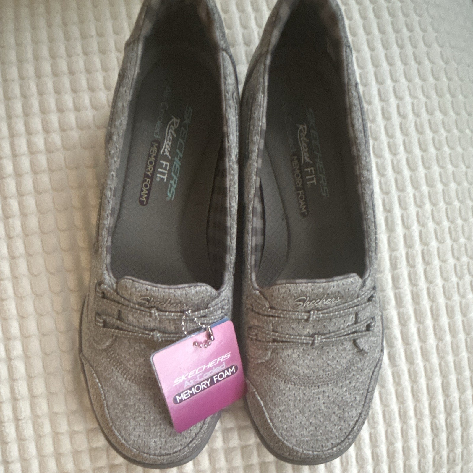 SKECHERS GoGo Influence Relaxed Fit Memory Foam Washable Slip-On 7.5 Gray