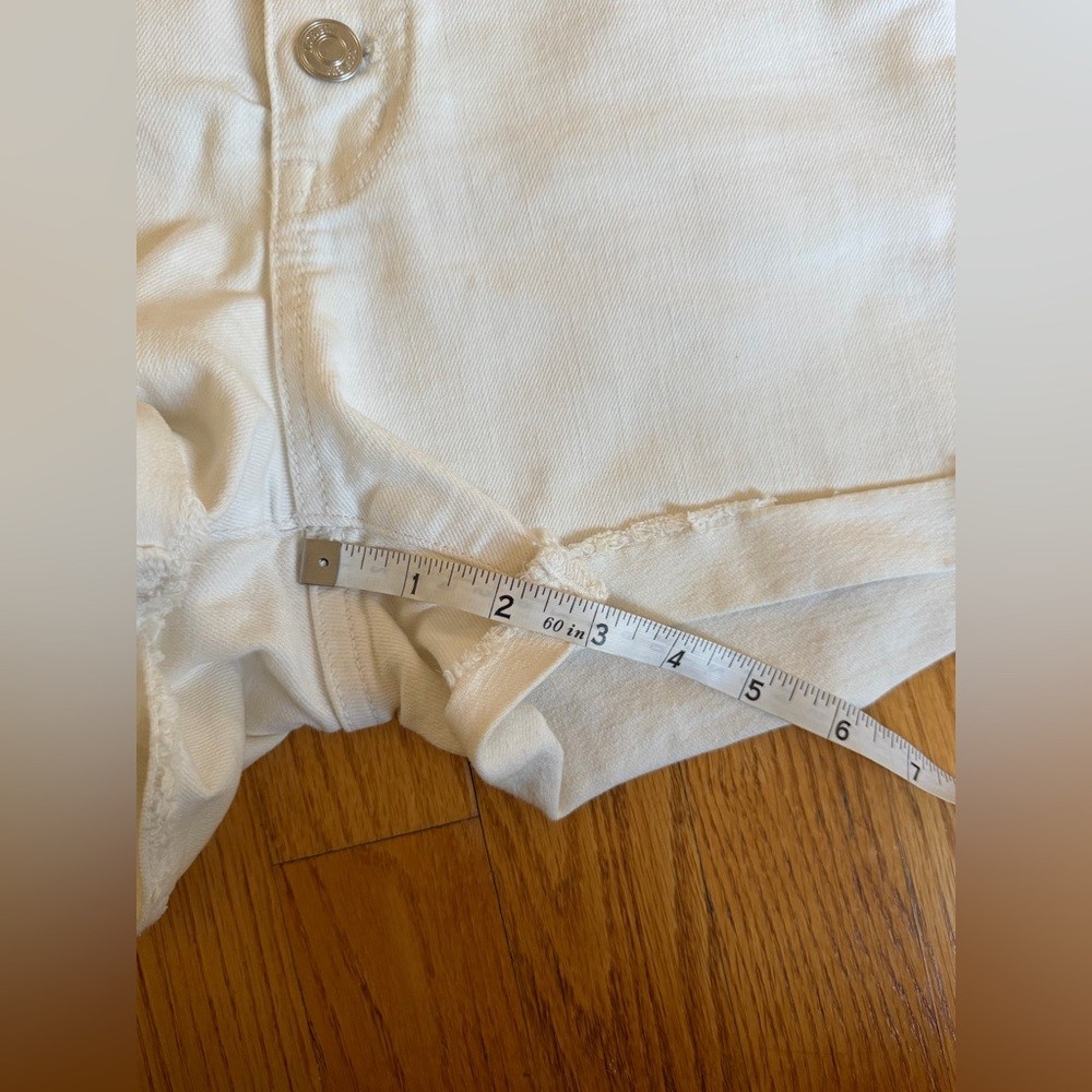 🤍 J.Crew High-Waisted White Denim Shorts – Size 27 🤍
