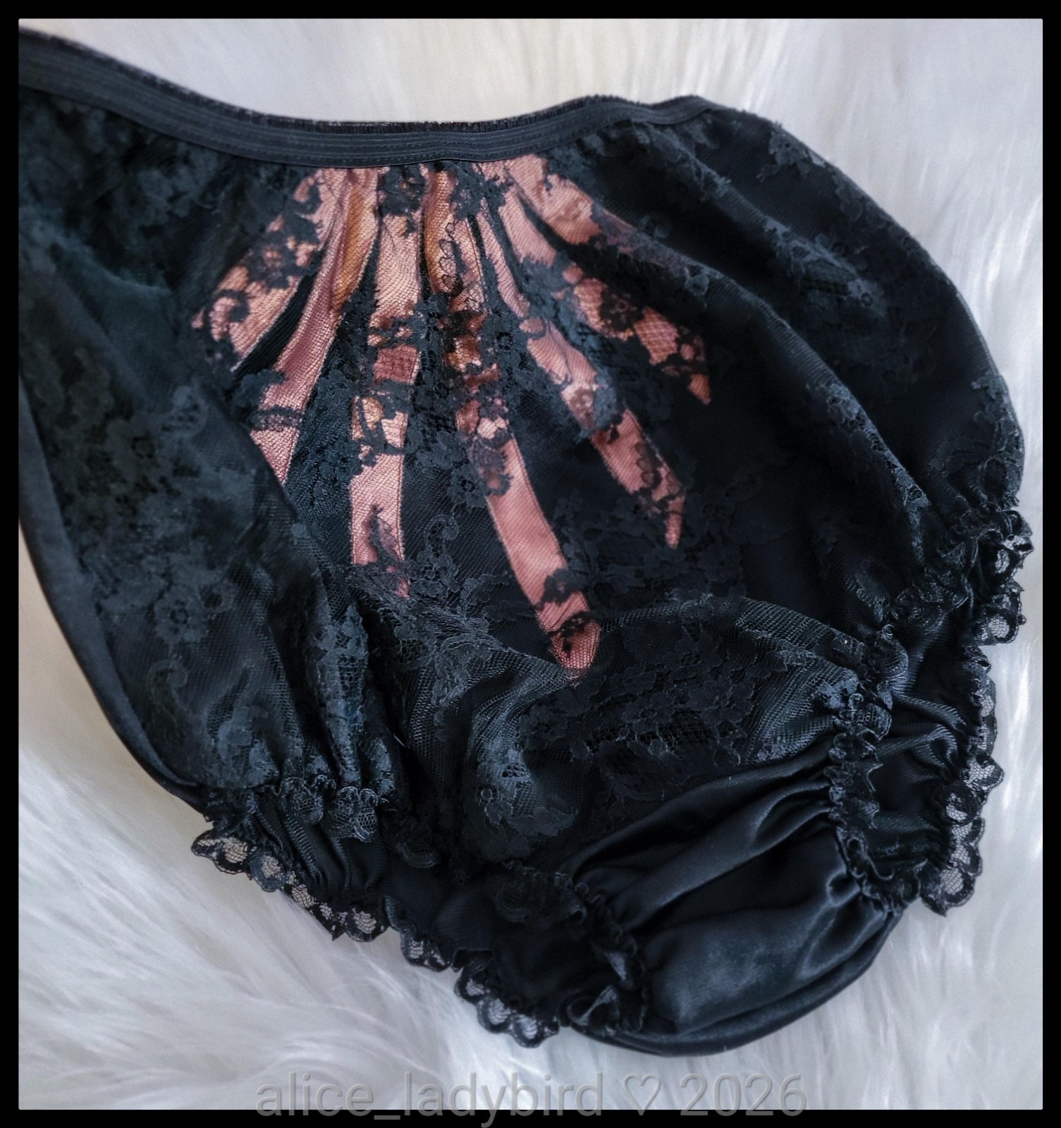 UNIQUE Vintage SILKY Nylon PANTIES Full BRIEF Floral Lace Gold Ribbon Ruffle M/6