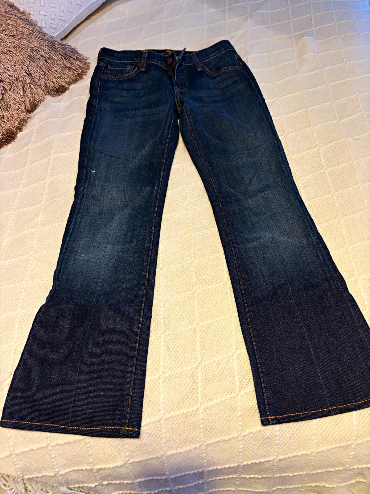 Women’s Dark Wash Bootcut Blue Denim Jeans Mid Rise 5-Pocket Button Zip