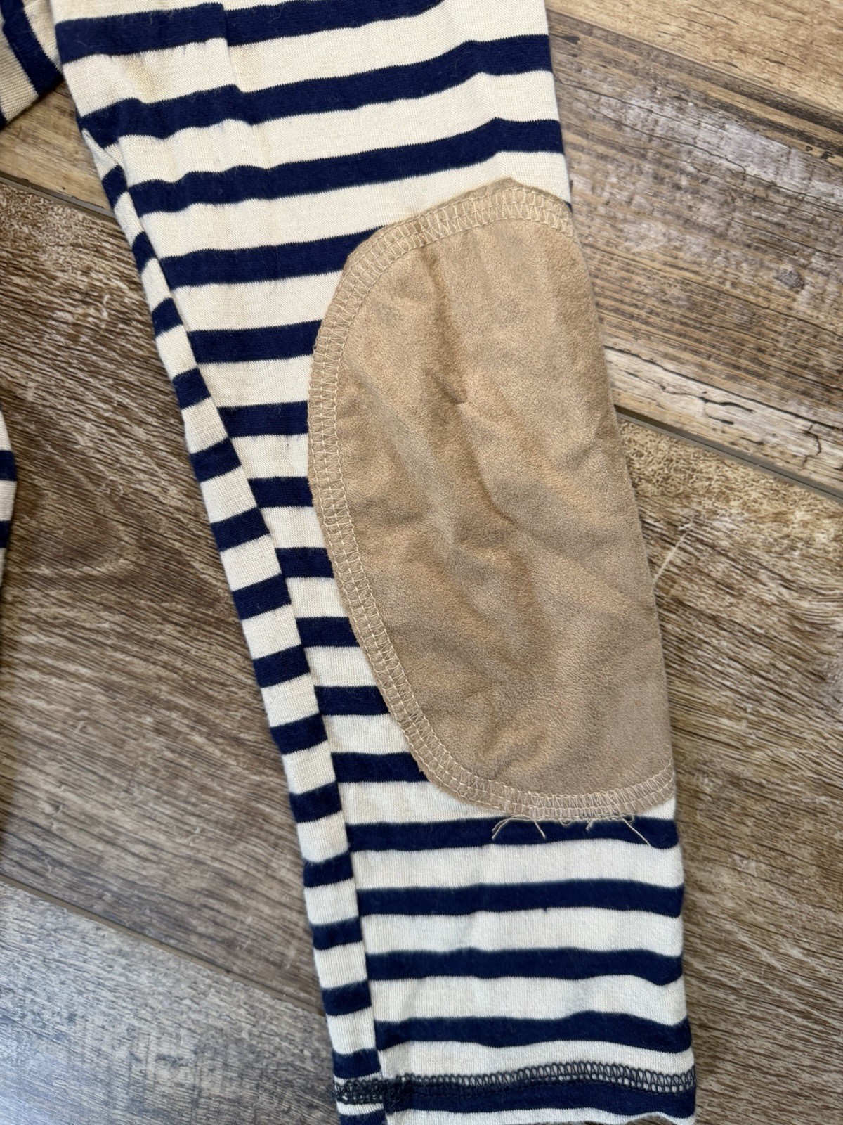 Happening In The Present Women’s Striped 3/4 Sleeve Shirt Top Size S
