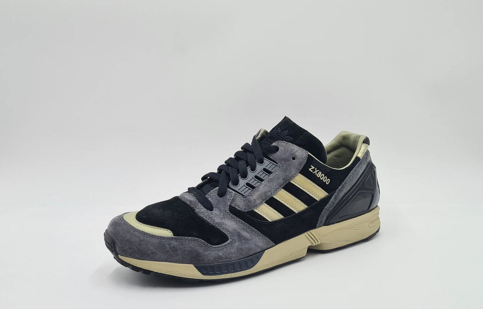 *EXCELLENT* 2005 Adidas ZX 8000 Black – Yellow Size UK 12 / EUR 47 1/3