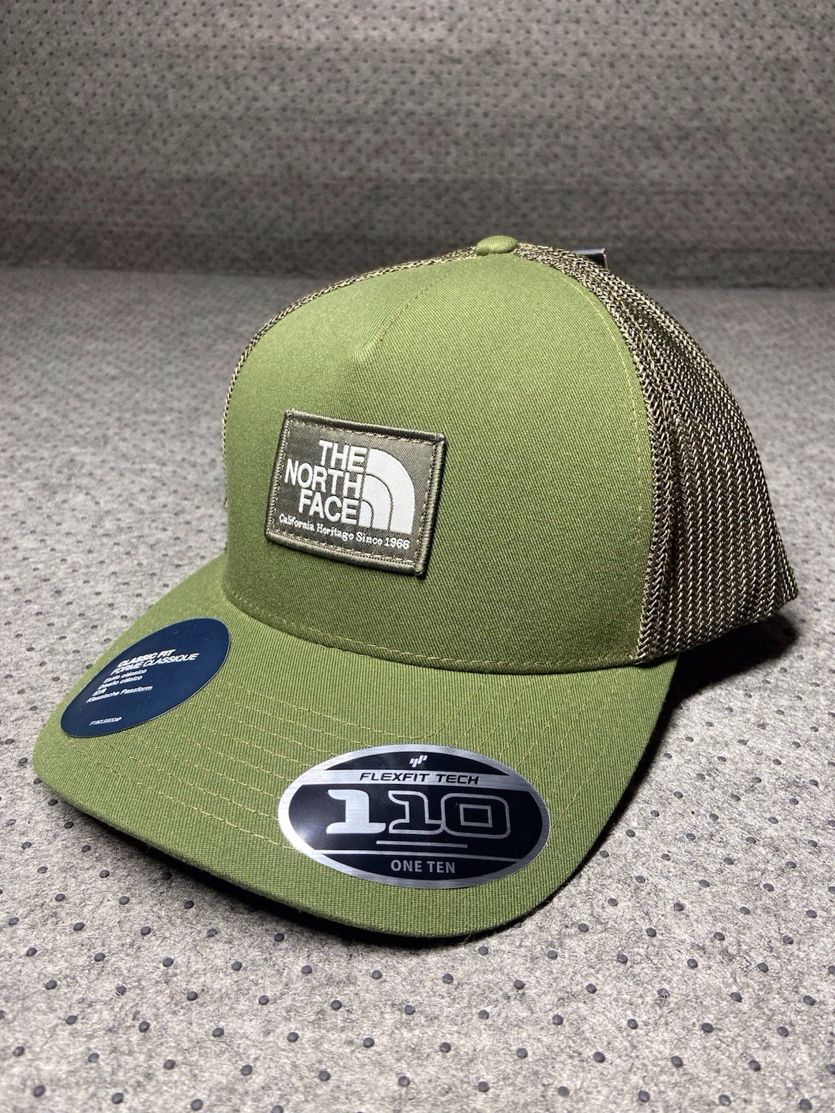 The North Face Trucker Hat Woodland Green Flexfit Tech One Size Snapbk Adj NWT