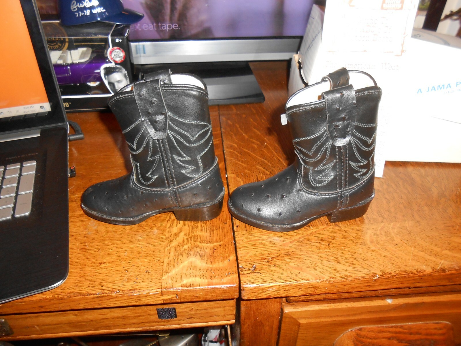 RARE A JAMA PRODUCT OLD WEST KIDS COWBOY BOOTS SIZE 5 BRAND NEW FREE SHIPPING!
