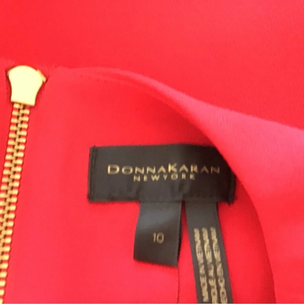 Donna Karan Women Dress Size 10 Red Sleeveless Jewel Neck Sheath Gold Back Zip