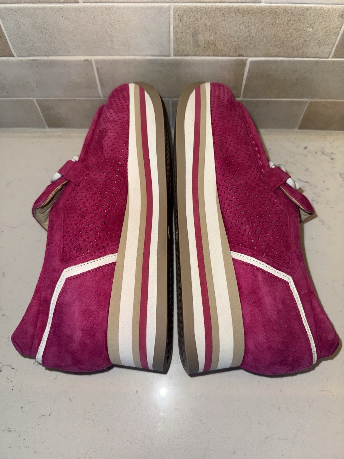 Softwaves Cadie Fuchsia Pink Chain Suede Slip On Platform Shoes EU 40 US 9-9.5.