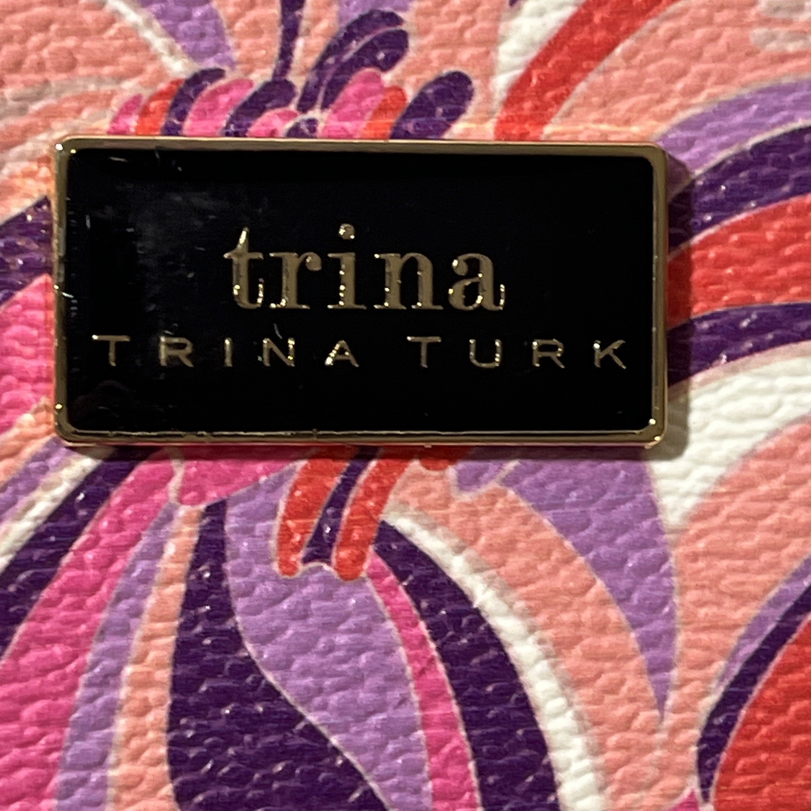 Trina Turk Small Zip Around Wallet Sea Anemone New With Gift Box Vegan Leather