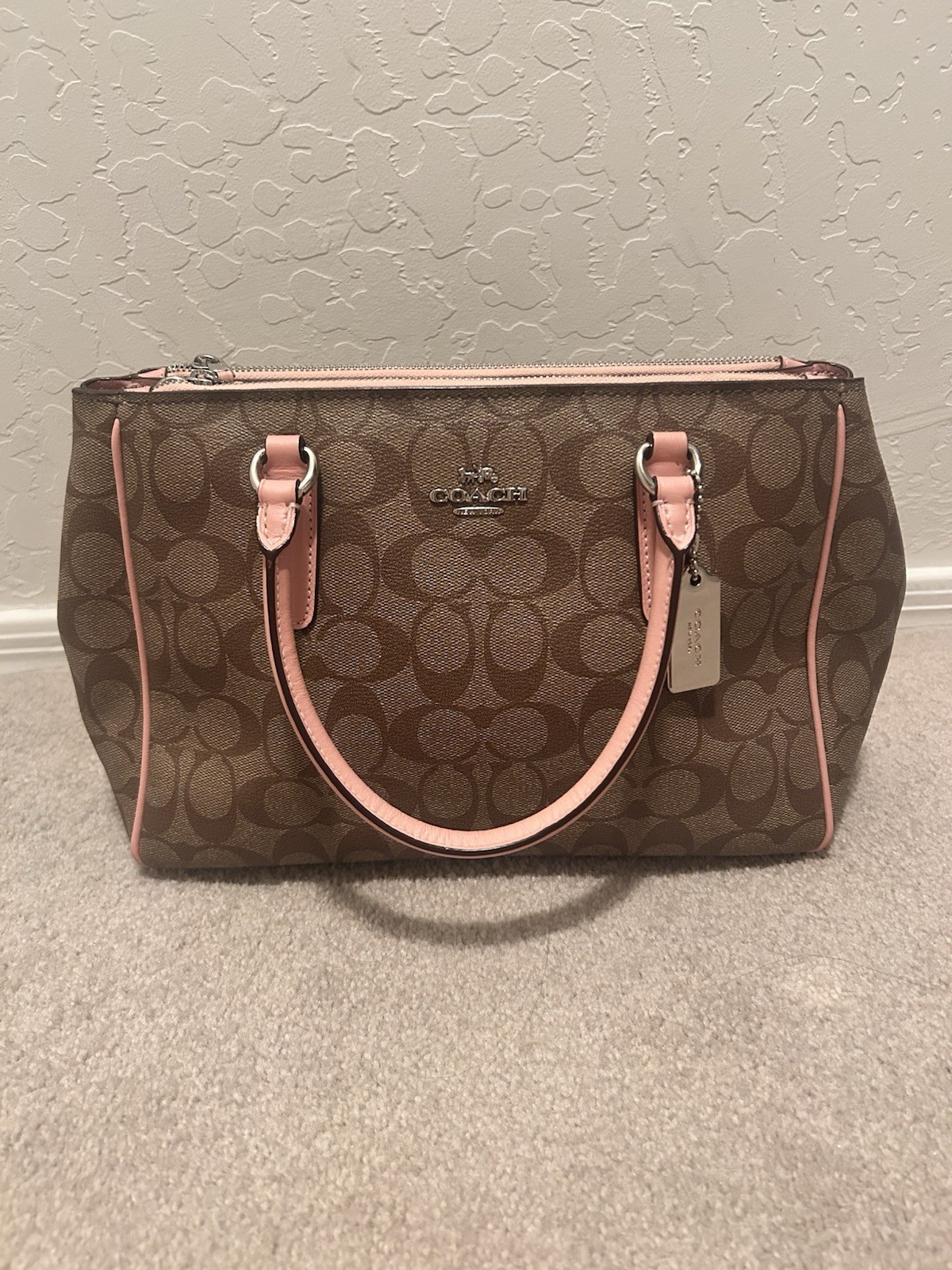 Coach Surrey Carryall In Signature Canvas F67026 11 1/4″ (L) x 8″ (H) x 5″ (W)
