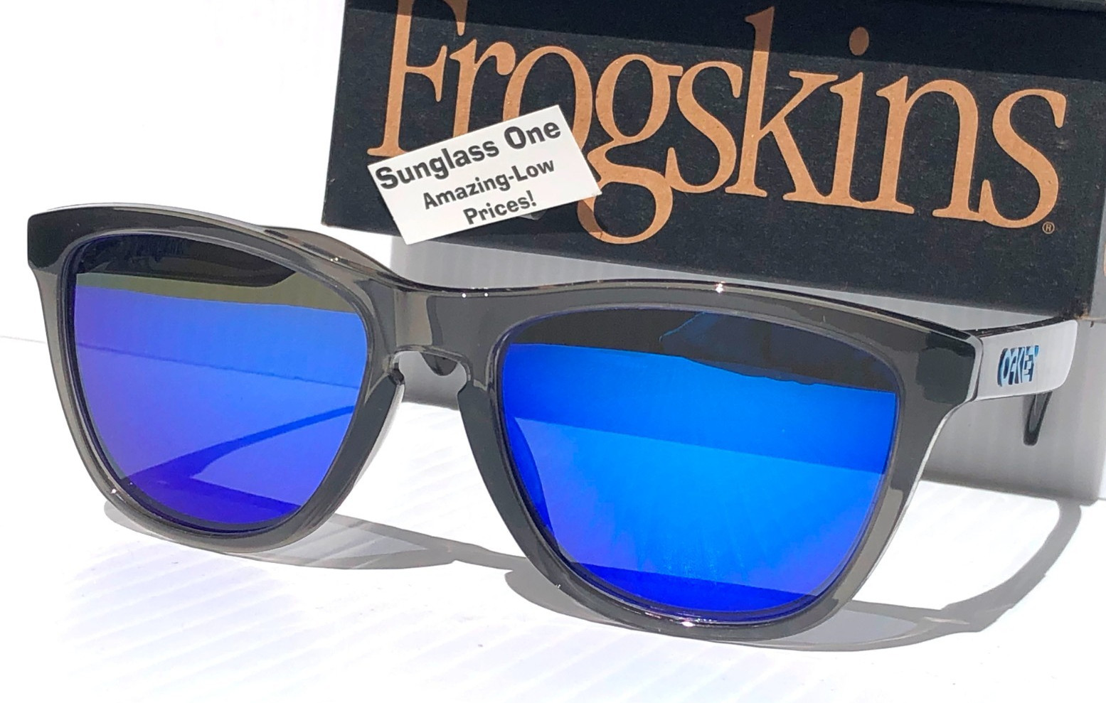 Oakley Frogskins Grey Smoke POLARIZED Galaxy Blue Mirror Lens Sunglass 9245-74