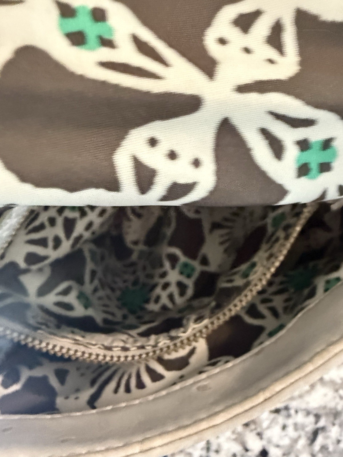 Marc by Marc Jacobs Gray Ostrich Shoulder Bag Turn Lock Buckle Silver Hardware