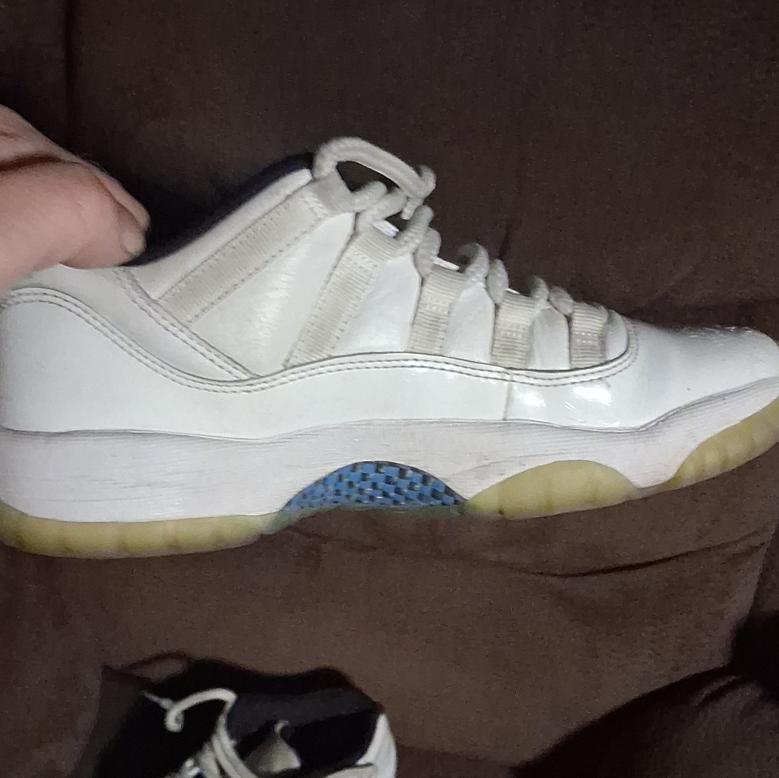 Jordan Air Jordan 11 Mid Top Men’s Lace-Up Basketball Sneakers White/Blue/Black