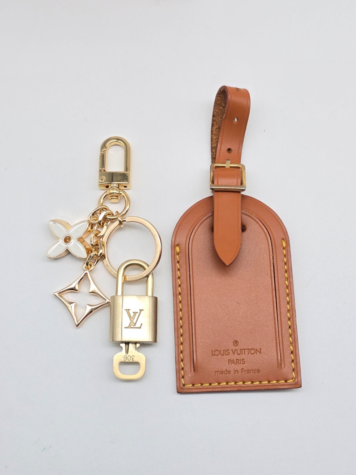 Authentic Louis Vuitton Large Brown Luggage Tag Gold LV Padlock Key + Bag Charm