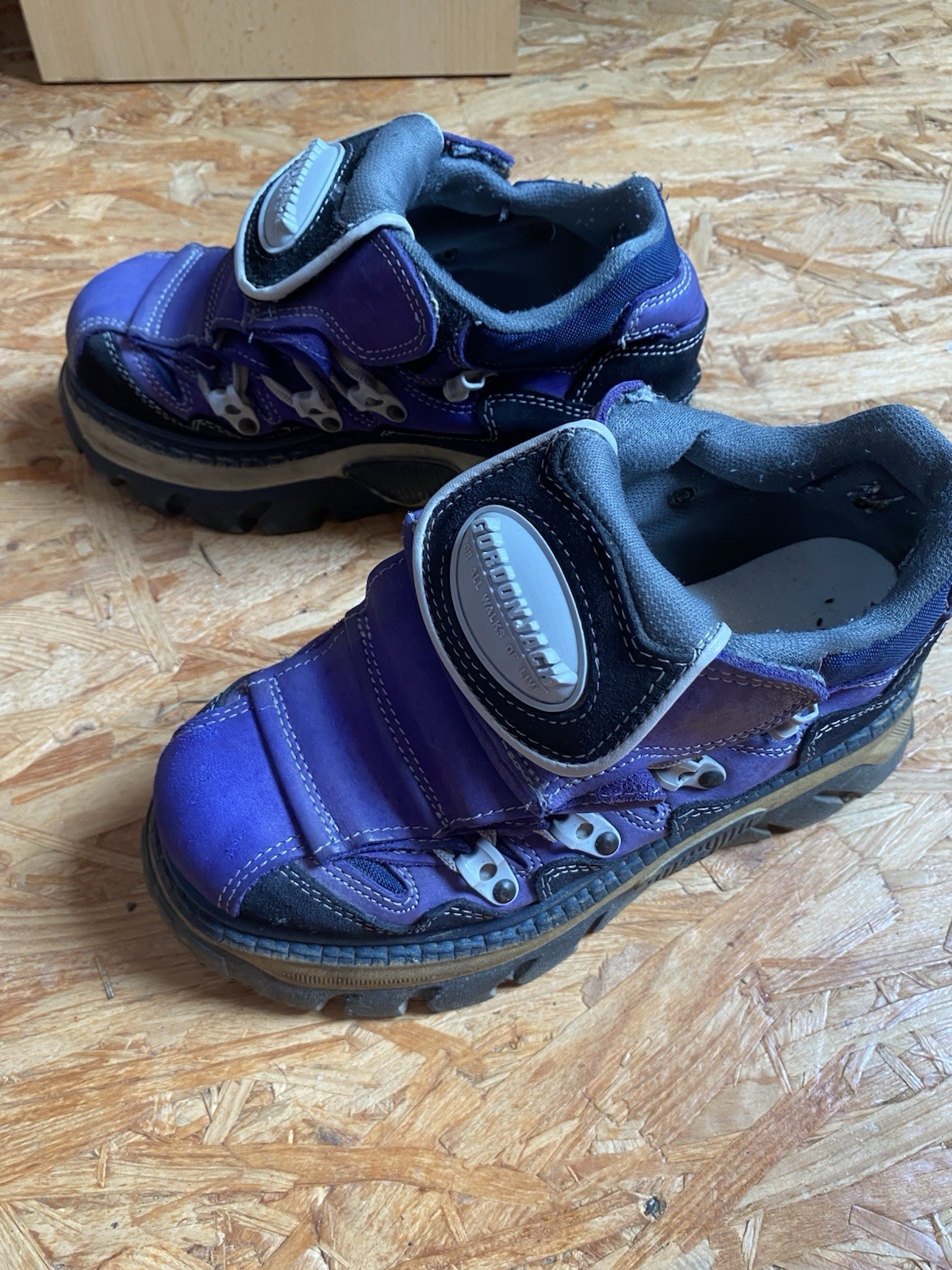 Vintage Y2K Techno Rave Set / Gordon Jack Atom Platform Shoes Size 39 +