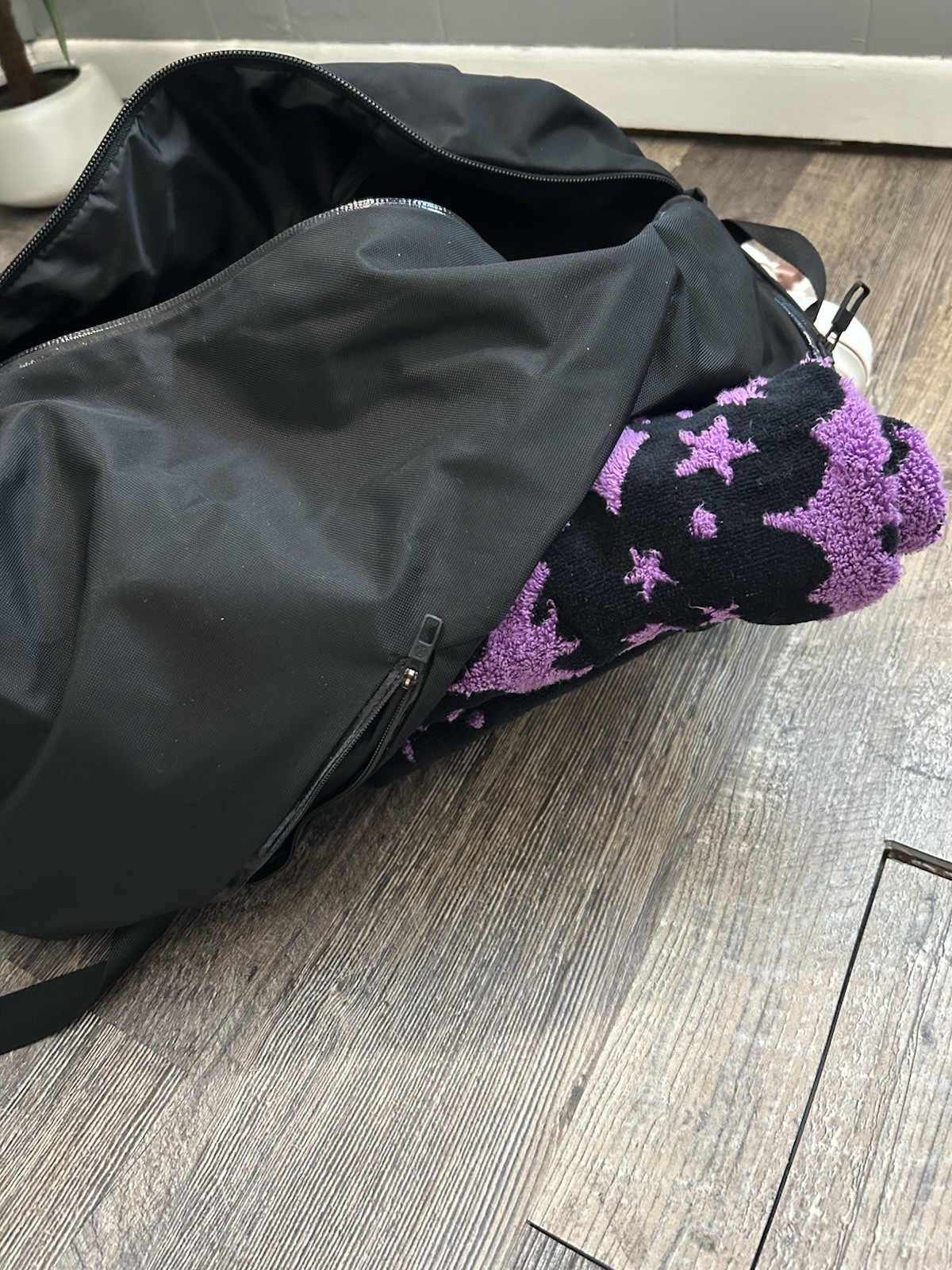 EUC Lululemon Para Backpack 23L Gym Yoga Bag