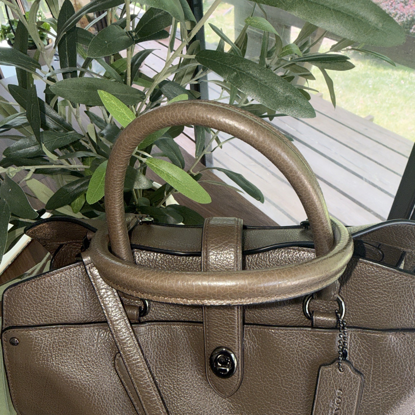 COACH Mercer 30 Grain Leather Crossbody Satchel Purse