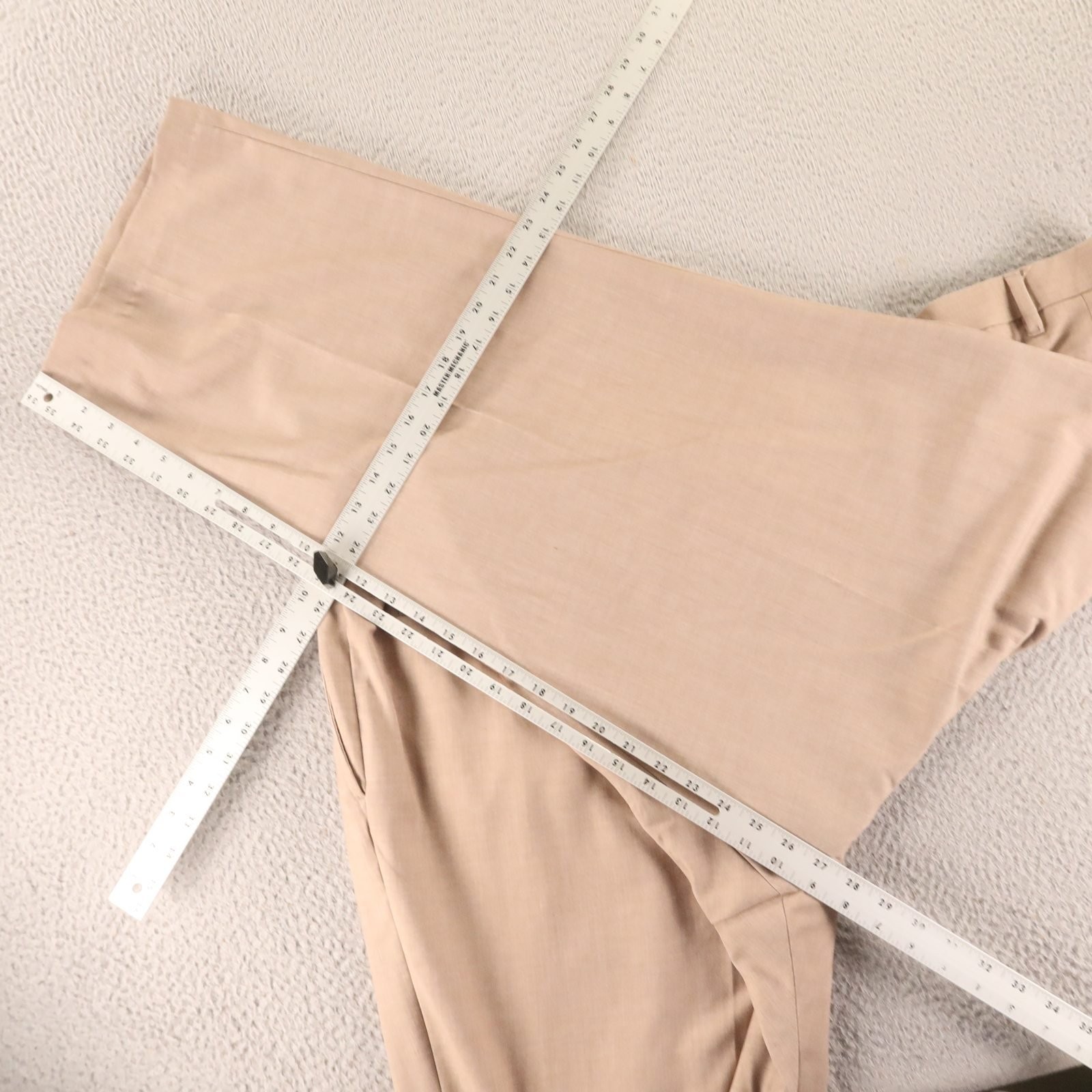 Haggar Pants Mens 52×30 Beige Polyester Haggar Big & Tall Size 52 Slacks Pleated