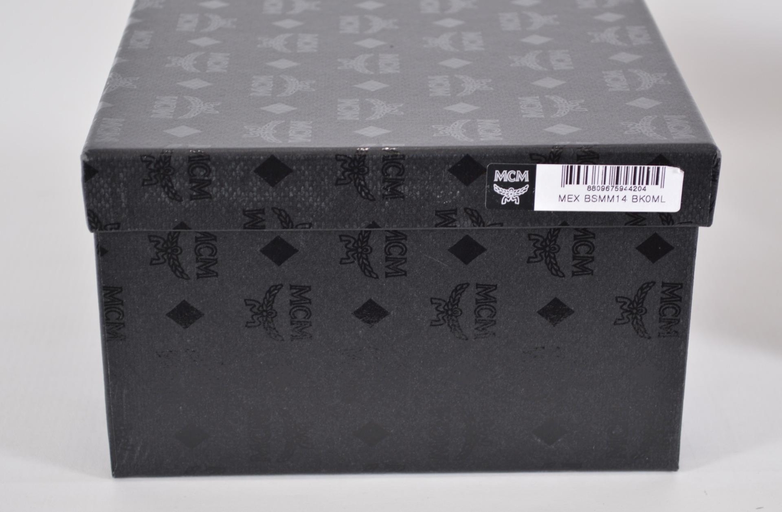 New MCM Men’s Black Silk Visetos Cushioned Slides Room Slippers Size M/L