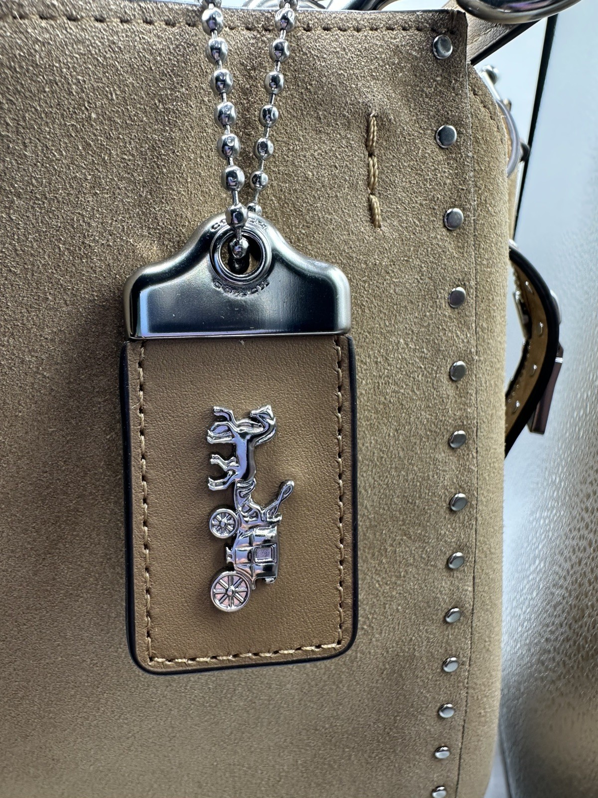 COACH Rogue 39 w/ Silver hardware & Peanut Suede CU750