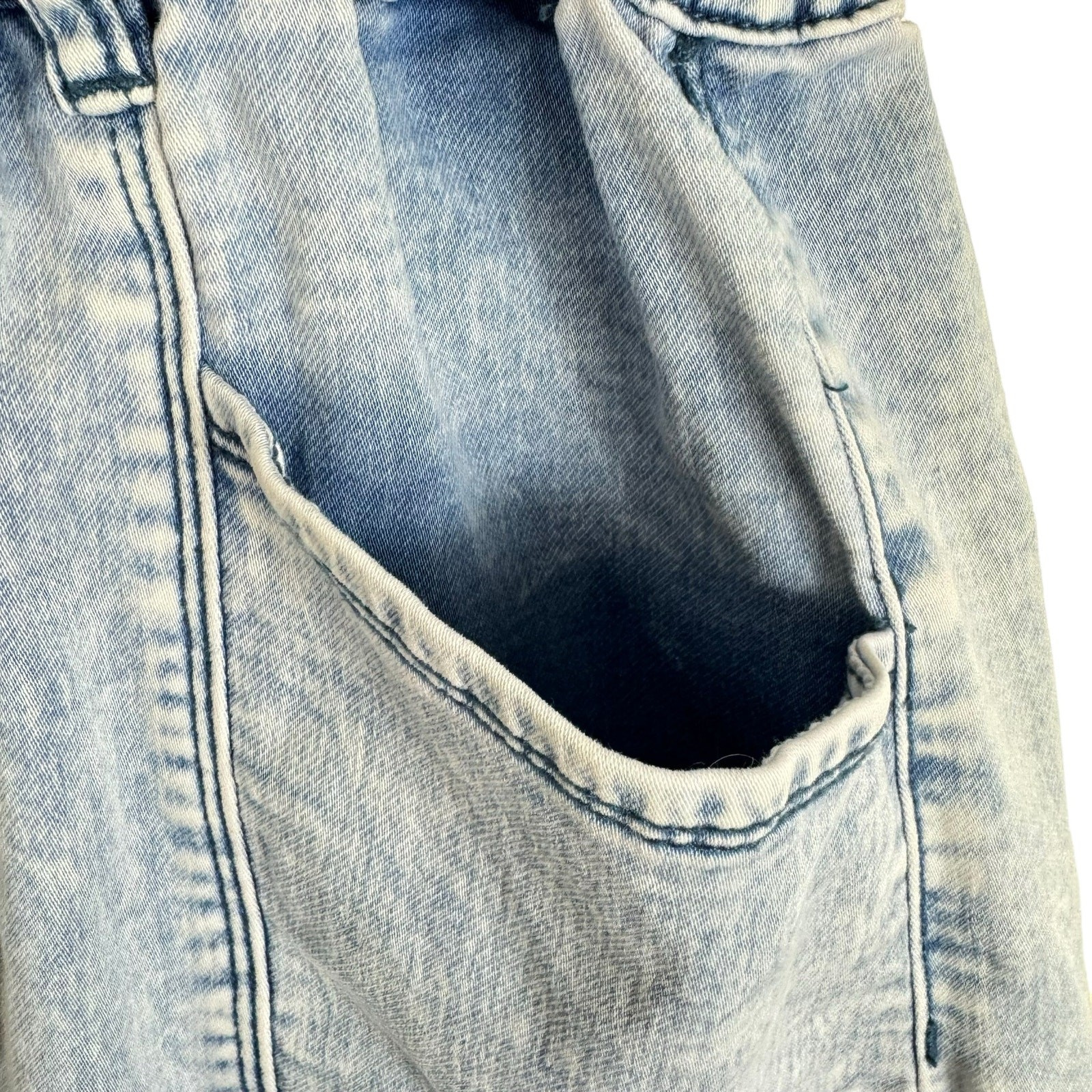 Blank NYC Light Wash High Rise Elastic Waist Denim Paper Bag Shorts Size 28