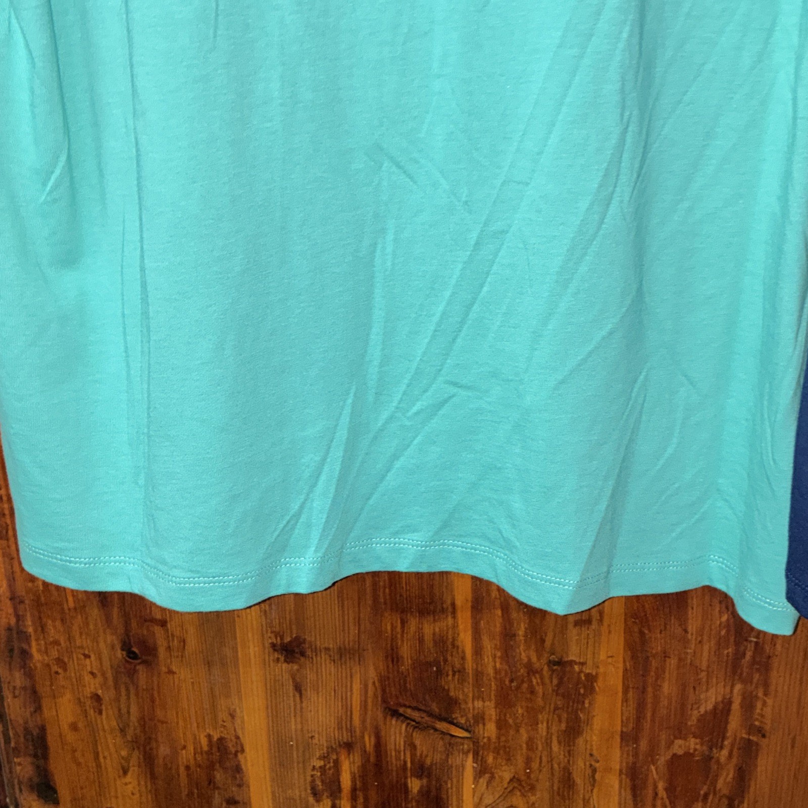 2 Bench Men’s Sz. S Crew Neck Short Sleeve Graphic Logo Tee Blue & Green NWT