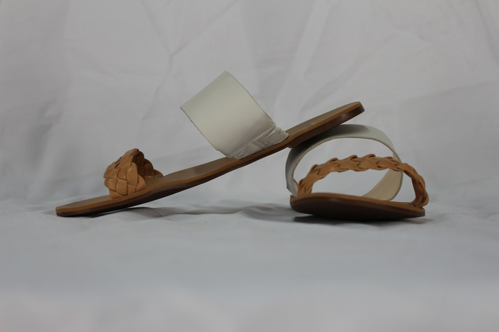 Lulus Leather Slide Sandals – White & Tan Nappa – Caylee 85298 Lulu’s Brazil