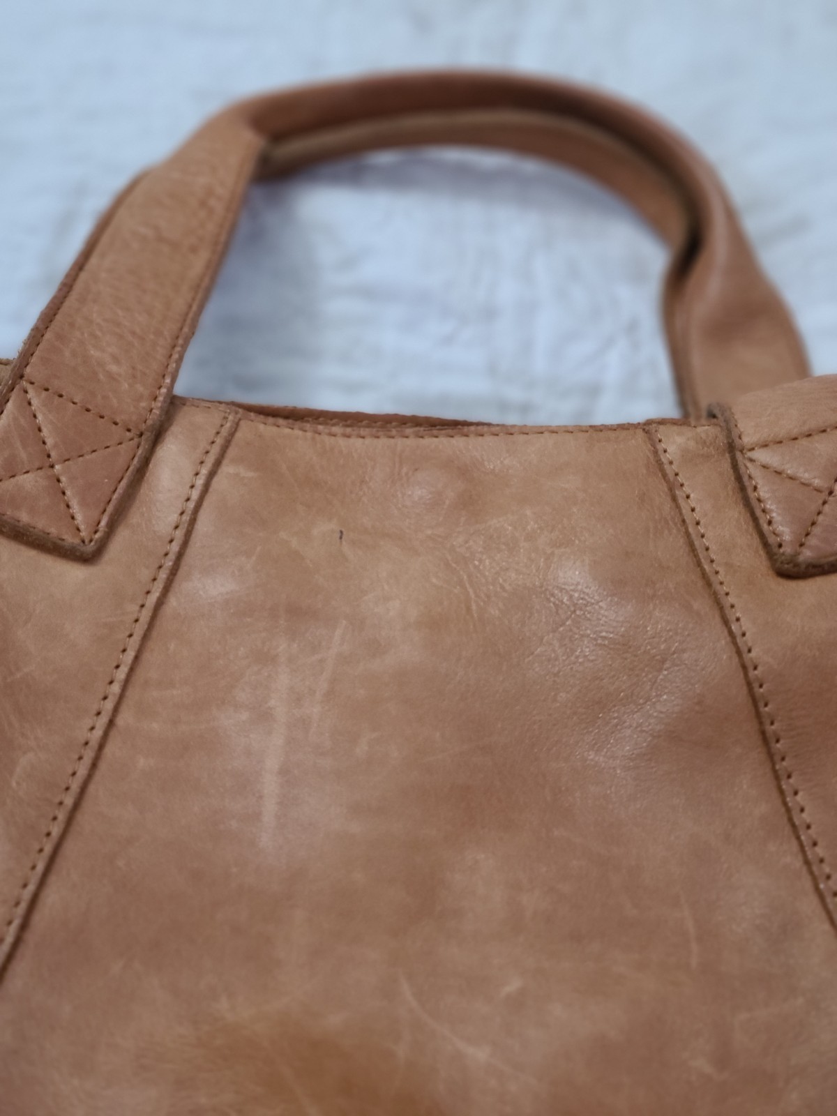 Vintage VILENCA HOLLAND Caramel Leather Triple Compartment Hobo Shoulder Bag