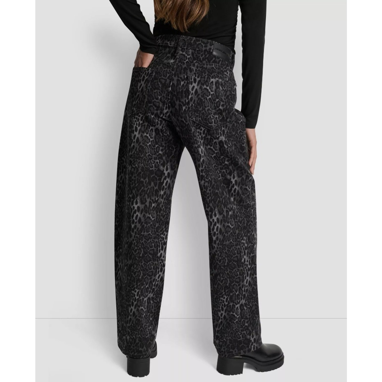DKNY Women Black Leopard Print Mid Rise Straight Leg Relaxed Jeans Size 32