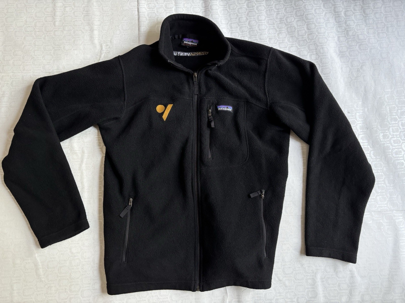 Patagonia Classic Synchilla Jacket Men Medium Black Fleece Full Zip STY22990