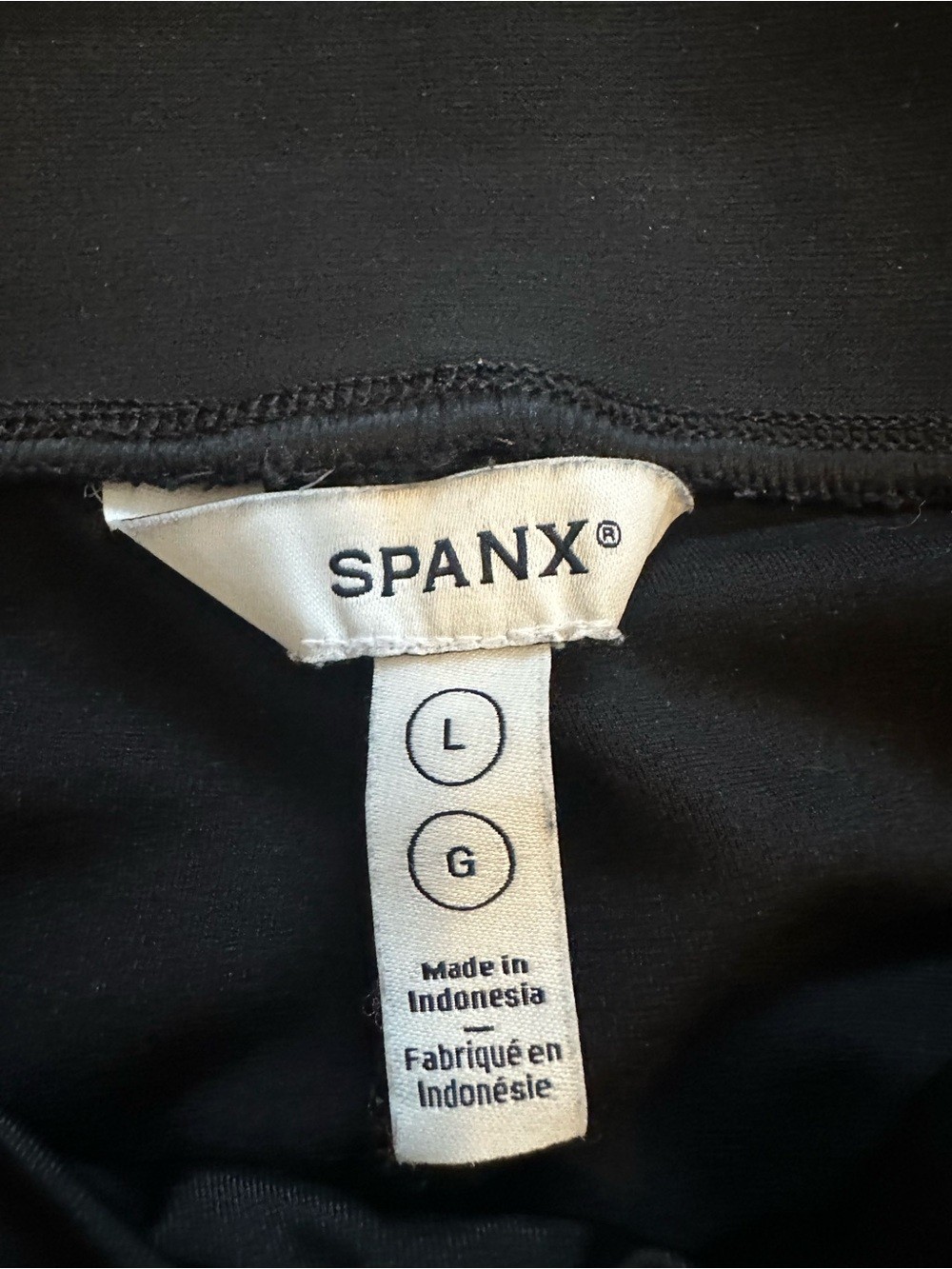 SPANX Black Seamless High Waisted Leggings Angle Zipper Size L Slimming