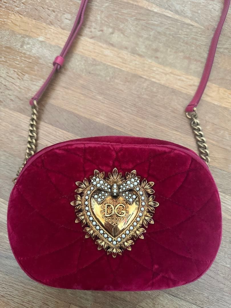 Dolce & Gabbana Devotion Red Shoulder Bag Heart Logo Leather Chain Bag Auth JP