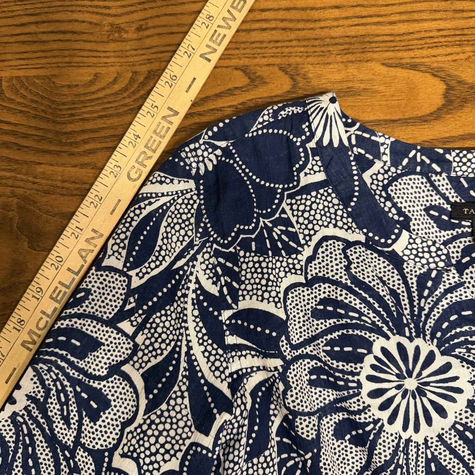 Talbots Women Blue&White Geometric Floral Print Button Down Long Sleeve Blouse L
