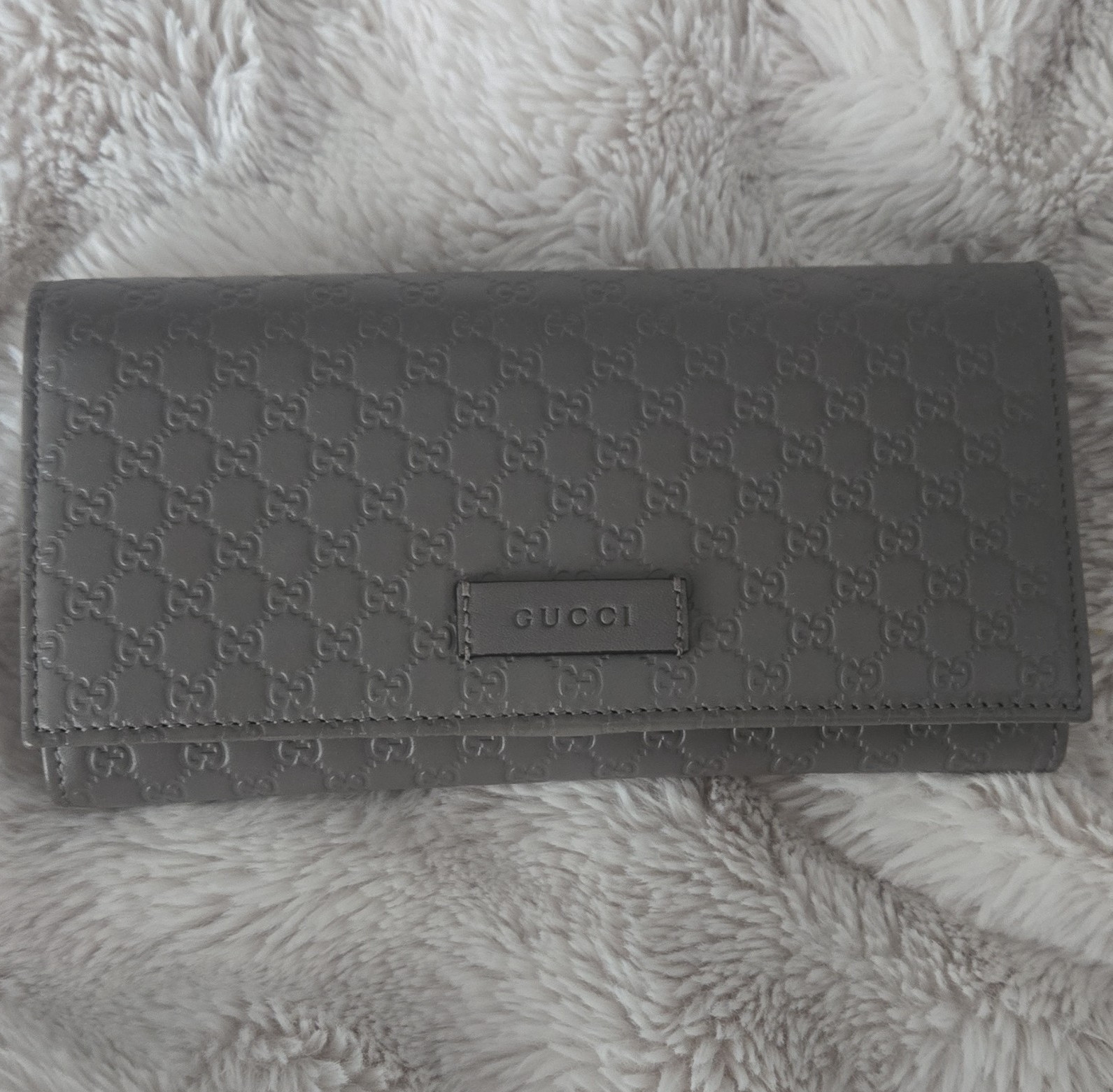 Gucci Gray Logo Bifold Wallet for Women w/ Zip Coin Pocket Snap Closure